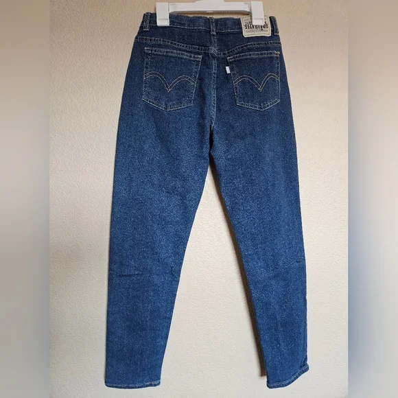 Levi's Silvertab Mini Mom Tapered Slim Jeans 26 - Picture 6 of 10